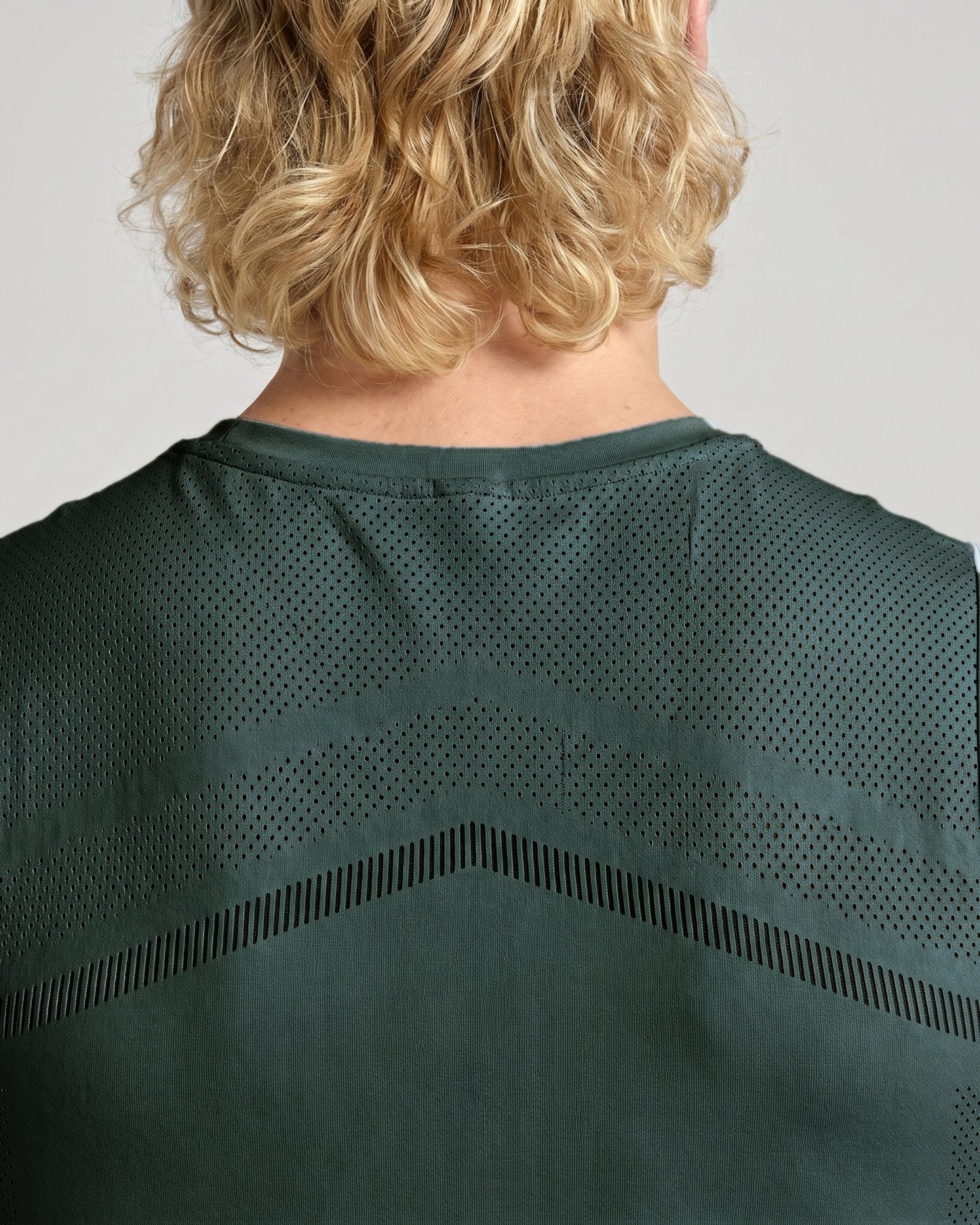 Mens Sleeveless Seamless Compression T-shirt